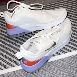 Nike air motion shoes